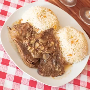 Carne a la Cacerola con Champiñón y Arroz
